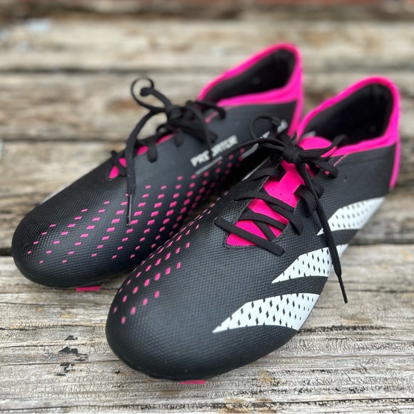 NWOB Adidas Predator Accuracy .3 FG Unisex Soccer Cleats Pink Black 11.5 (Men) - Picture 8 of 9